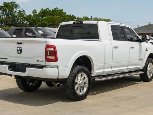 Used 2022 RAM 2500 Laramie AWD/4WD image 11
