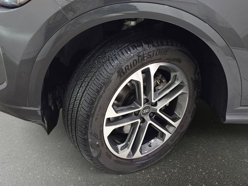 Used 2025 Audi Q5 Premium Plus w/ Premium Plus AWD/4WD image 34