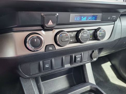Used 2022 Toyota Tacoma SR image 16