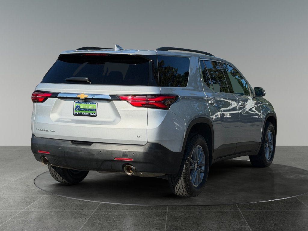 Used 2022 Chevrolet Traverse LT AWD/4WD image 10