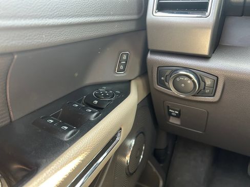 Used 2021 Ford Expedition Max XLT AWD/4WD image 18
