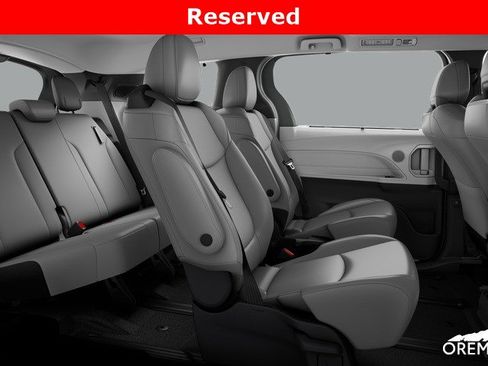 New 2026 Toyota Sienna XLE image 23