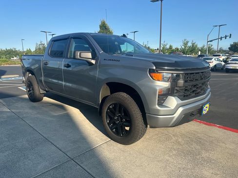 Used 2025 Chevrolet Silverado 1500 Custom w/ Turbomax Blackout Package AWD/4WD image 6