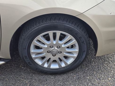 Used 2010 Toyota Sienna XLE image 9