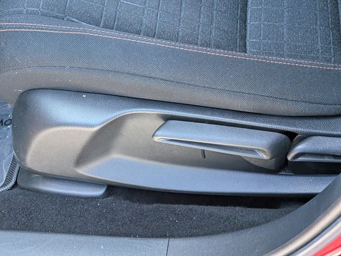 Used 2024 Honda HR-V Sport image 21