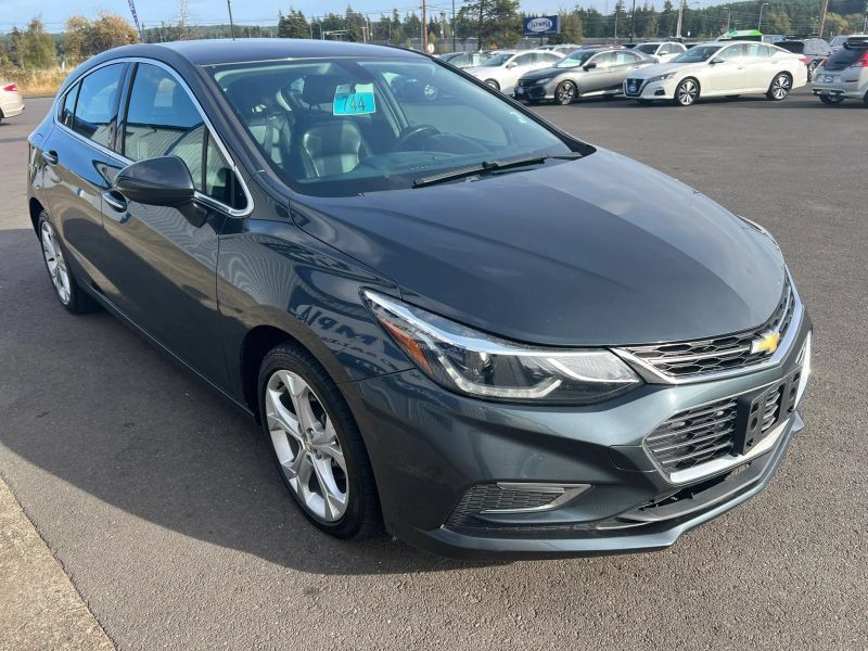 Used 2017 Chevrolet Cruze Premier FWD image 5