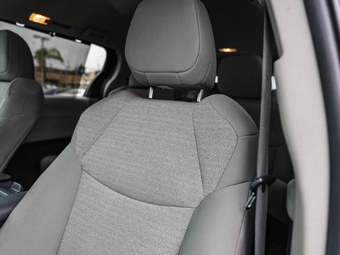 Certified 2024 Toyota Sienna LE FWD image 15