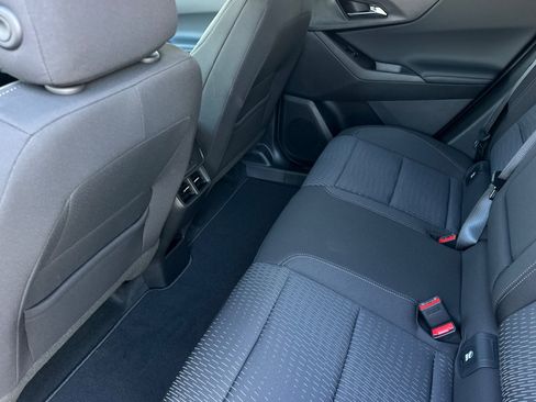 New 2026 Chevrolet Equinox LT image 12