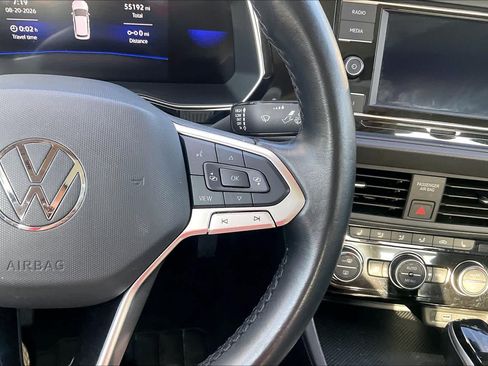 Used 2024 Volkswagen Jetta SE FWD image 24