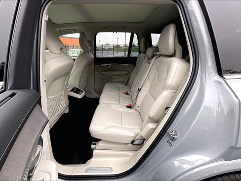 New 2026 Volvo XC90 B6 Ultra image 12