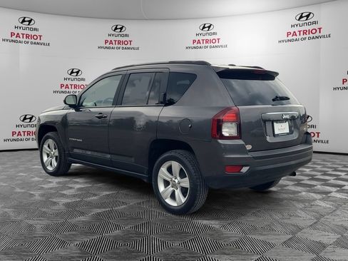 Used 2015 Jeep Compass Latitude FWD image 5