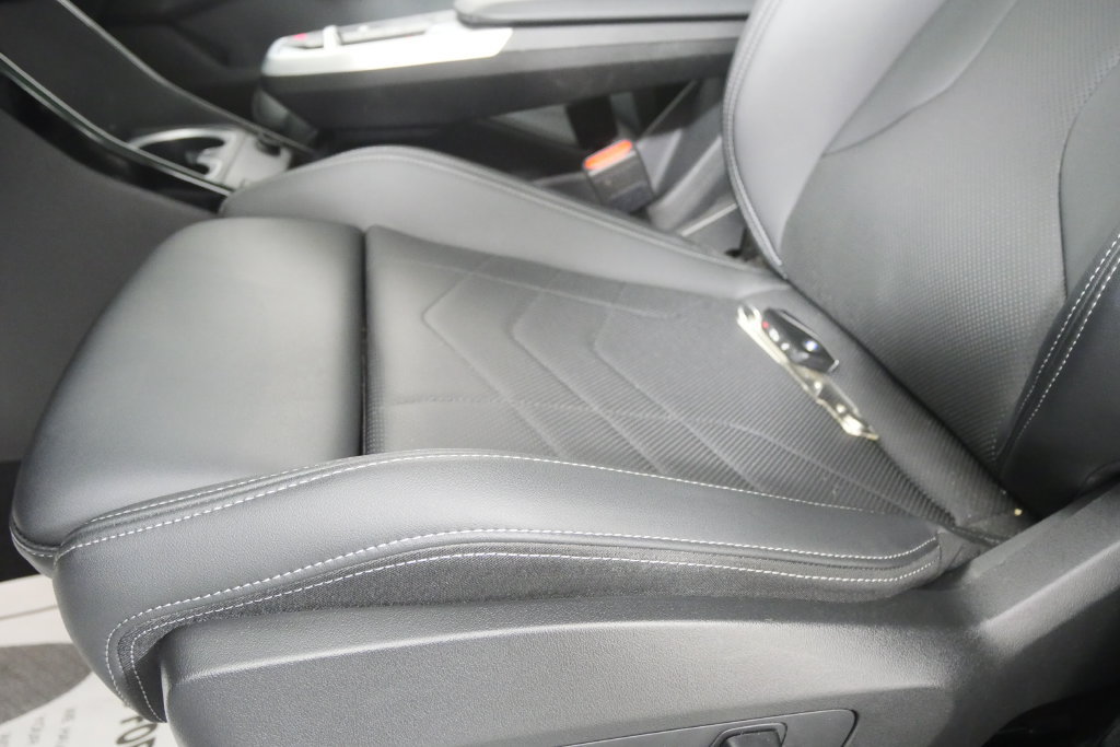 Certified 2026 BMW X1 xDrive28i AWD/4WD image 9