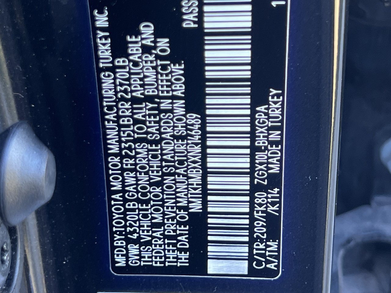 Used 2022 Toyota C-HR XLE FWD image 10