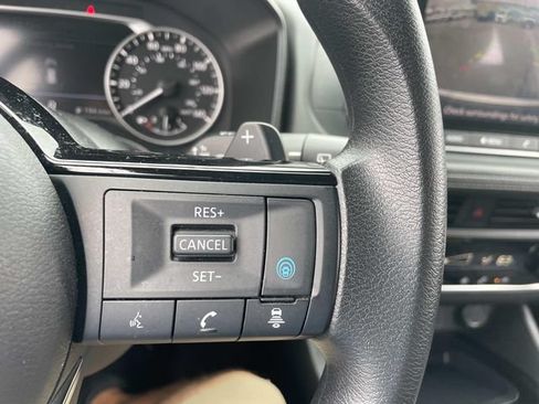 Used 2023 Nissan Rogue SV AWD/4WD image 29