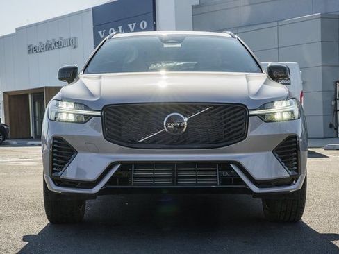Used 2026 Volvo XC60 T8 Plus AWD/4WD image 2