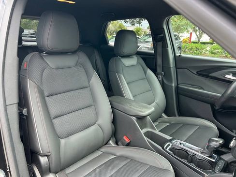 Used 2023 Chevrolet TrailBlazer RS FWD image 40