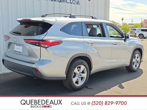 Used 2023 Toyota Highlander LE image 7