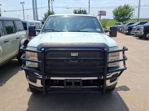 Used 2015 Ford F250 XL w/ Power Equipment Group AWD/4WD image 4
