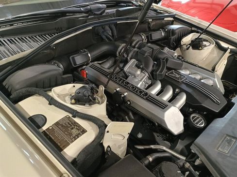 Used 2006 Rolls-Royce Phantom Sedan RWD image 39