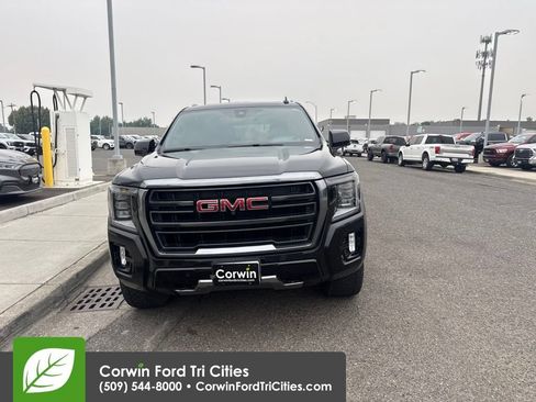 Used 2021 GMC Yukon AT4 w/ Technology Package AWD/4WD image 3