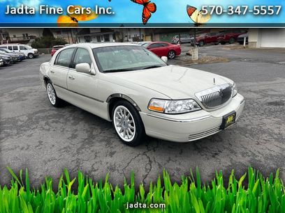 Used 2007 Lincoln Town Car Signature