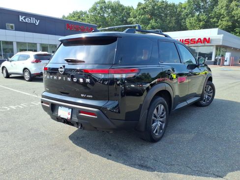 Certified 2023 Nissan Pathfinder SV w/ SV Premium Package AWD/4WD image 5