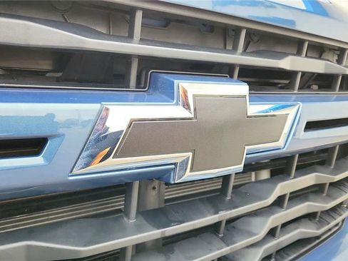 Used 2026 Chevrolet Silverado 2500 Custom w/ Custom Value Package image 12