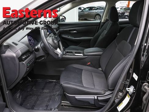 Used 2024 Nissan Sentra SV FWD image 14