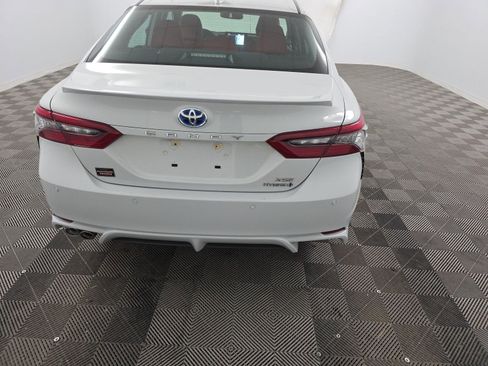 Used 2022 Toyota Camry XSE w/ Navigation Upgrade Package image 5