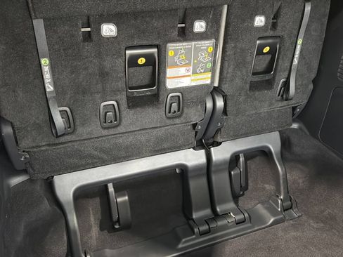 Used 2025 Toyota Sienna XLE FWD image 8