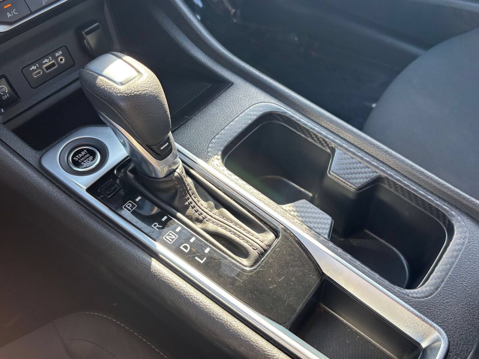 Used 2025 Nissan Sentra SV FWD image 40