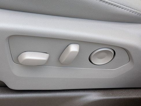 New 2026 GMC Sierra 1500 SLT w/ SLT Premium Plus Package image 19