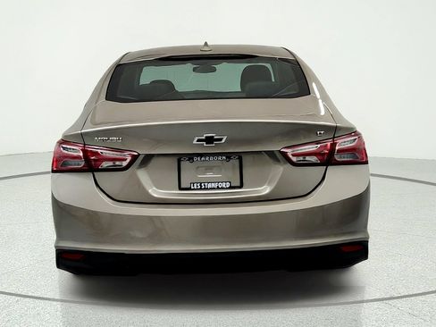 Used 2022 Chevrolet Malibu LT FWD image 4