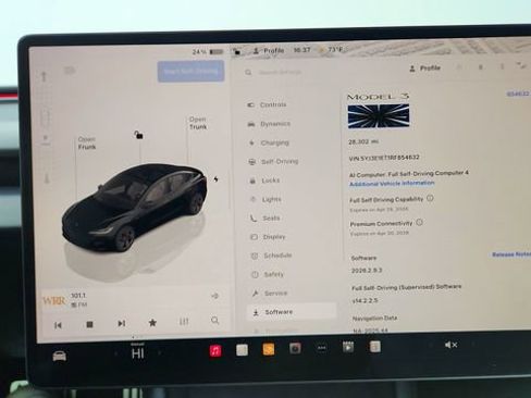 Used 2024 Tesla Model 3 Performance image 40