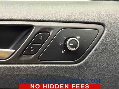 Used 2014 Volkswagen Jetta SE FWD image 35