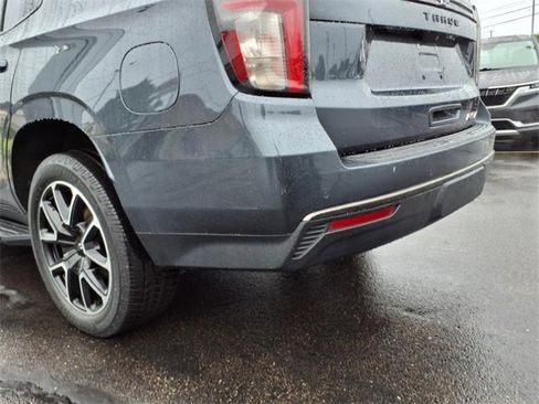 Used 2021 Chevrolet Tahoe RST w/ Luxury Package image 12