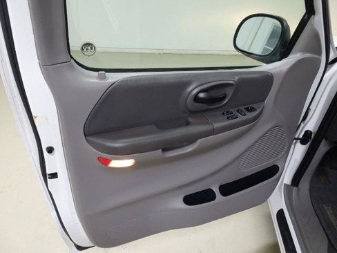Used 2001 Ford F150 XL RWD image 19