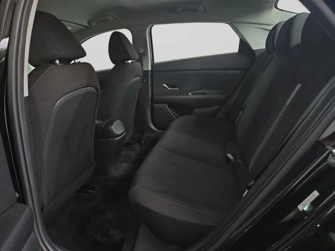 Used 2023 Hyundai Elantra SEL FWD image 25