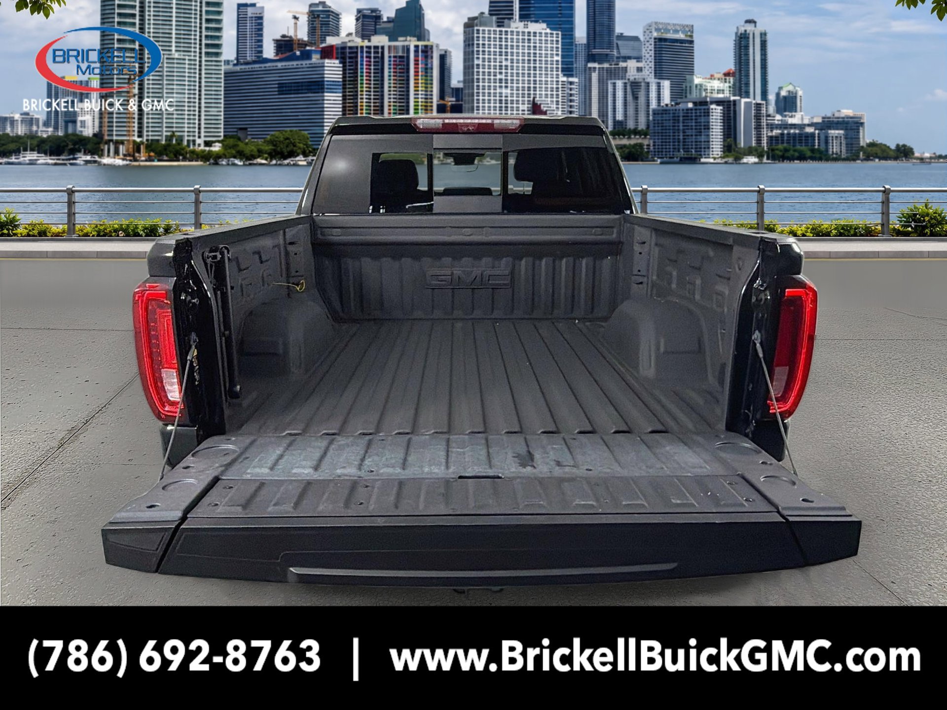 Used 2025 GMC Sierra 1500 Denali w/ Denali Reserve Package AWD/4WD image 14