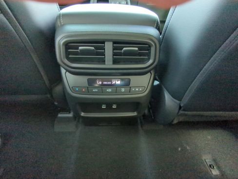 New 2026 Honda Pilot Touring image 14