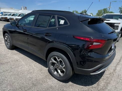 New 2026 Chevrolet Trax LT w/ Driver Confidence Package FWD image 56