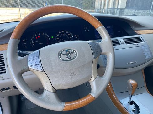 Used 2007 Toyota Avalon Limited image 36