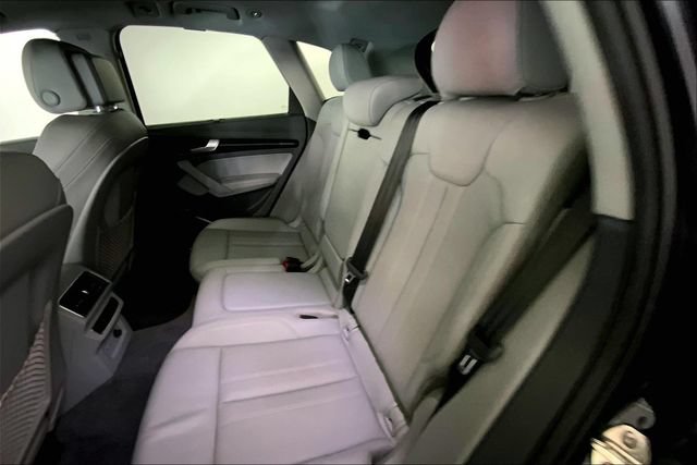 Used 2019 Audi Q5 2.0T Premium Plus w/ Premium Plus Package AWD/4WD image 12