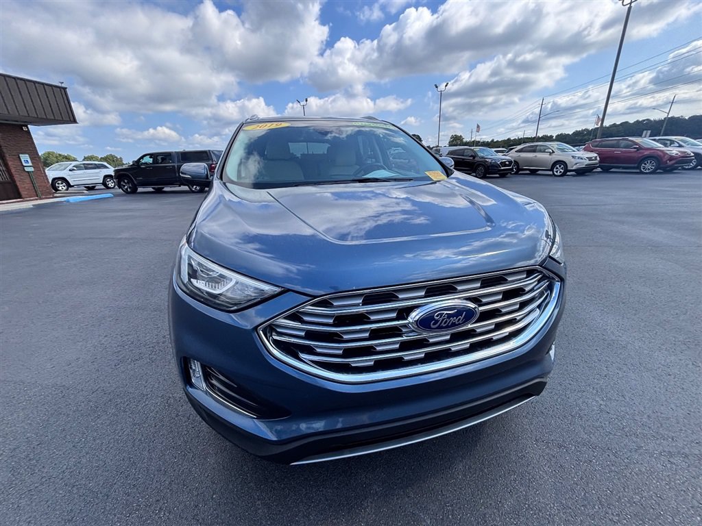 Used 2019 Ford Edge Titanium w/ Cargo Accessory Package FWD image 12