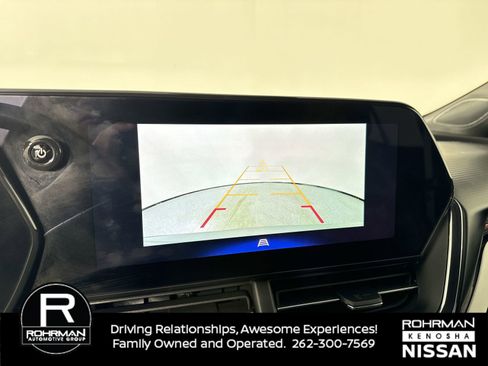 Used 2025 Chevrolet Trax RS w/ Driver Confidence Package image 8