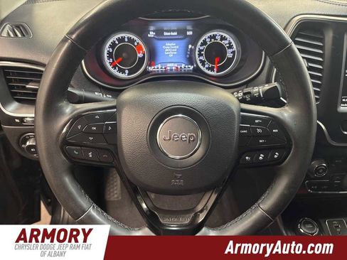 Used 2023 Jeep Cherokee Altitude Lux image 13