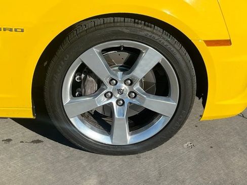 Used 2010 Chevrolet Camaro SS w/ RS Package image 6