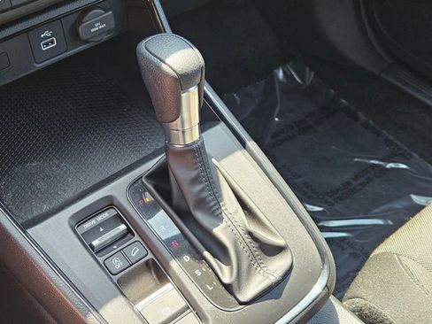 Used 2024 Honda CR-V LX image 12