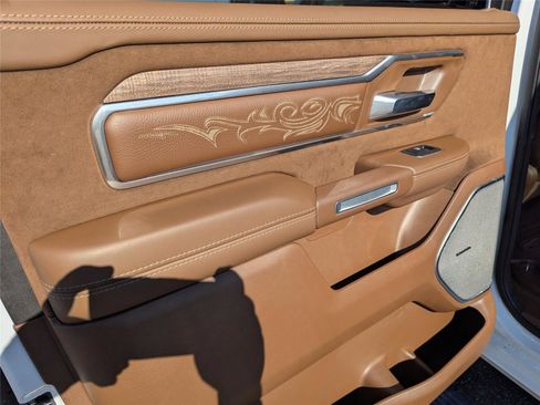 Used 2023 RAM 1500 Limited image 12