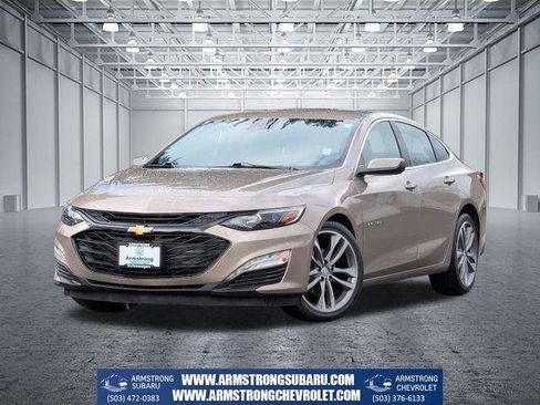 Used 2025 Chevrolet Malibu LT FWD image 1